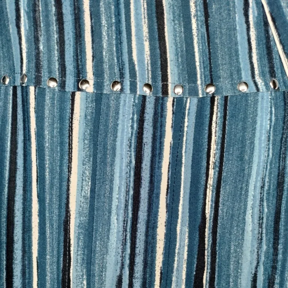 NWT Cocomo Plus Size 1X Blue Stripe Print Studded Pintuck 3/4 Sleeve Blouse Top - Picture 3 of 7